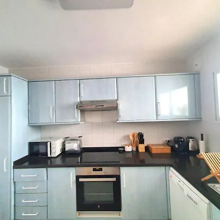 Gran Casa Luminosa Con Jardin Privado * Estepona